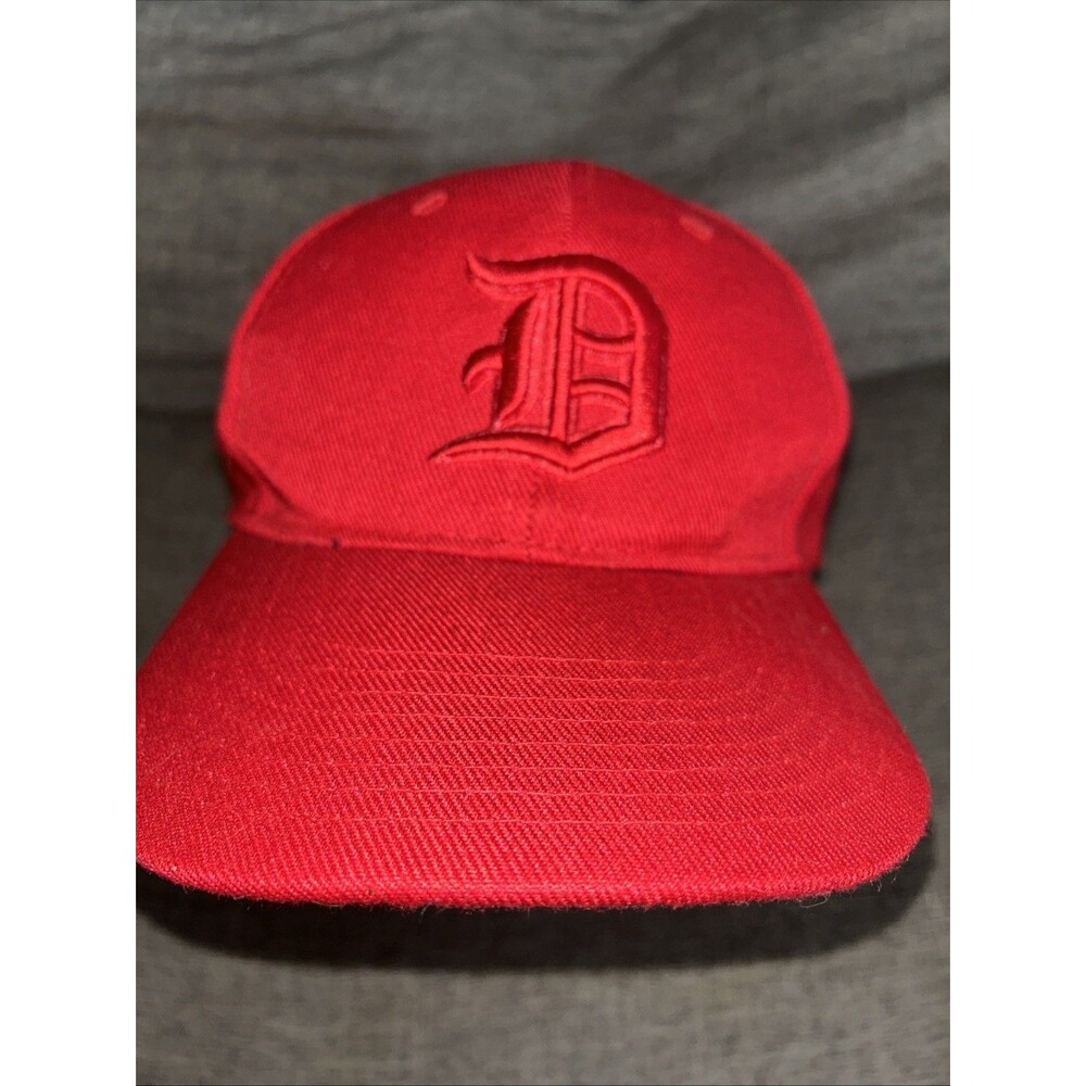 Detroit Red Hat Cap Men's 7 1/4 Fitted Hat Baseball